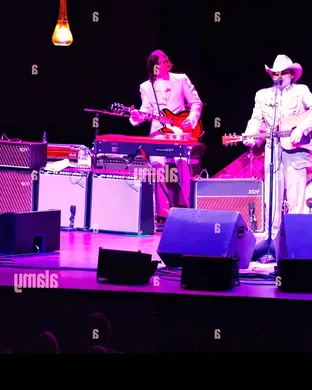 Dwight Yoakam Fort Wayne